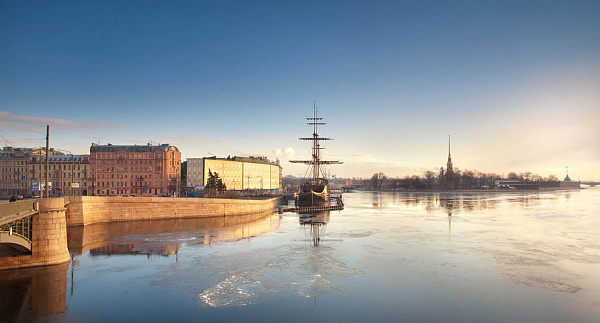 Петропавловка. Парусник