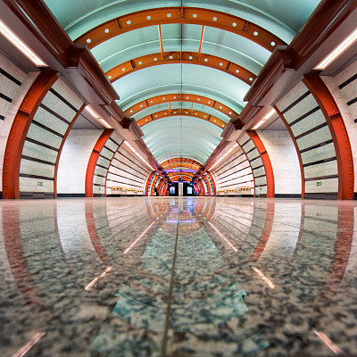Метро Обводный канал. Отражение